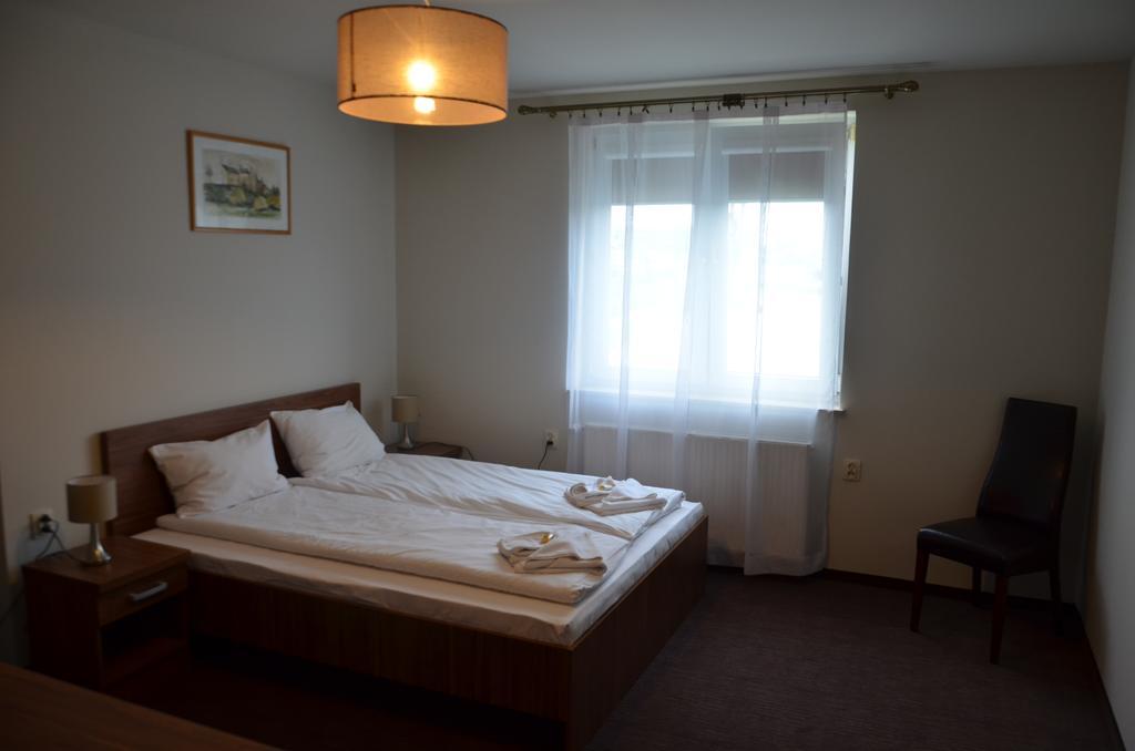 Motel Taurus Rzeszow رشيشوف الغرفة الصورة